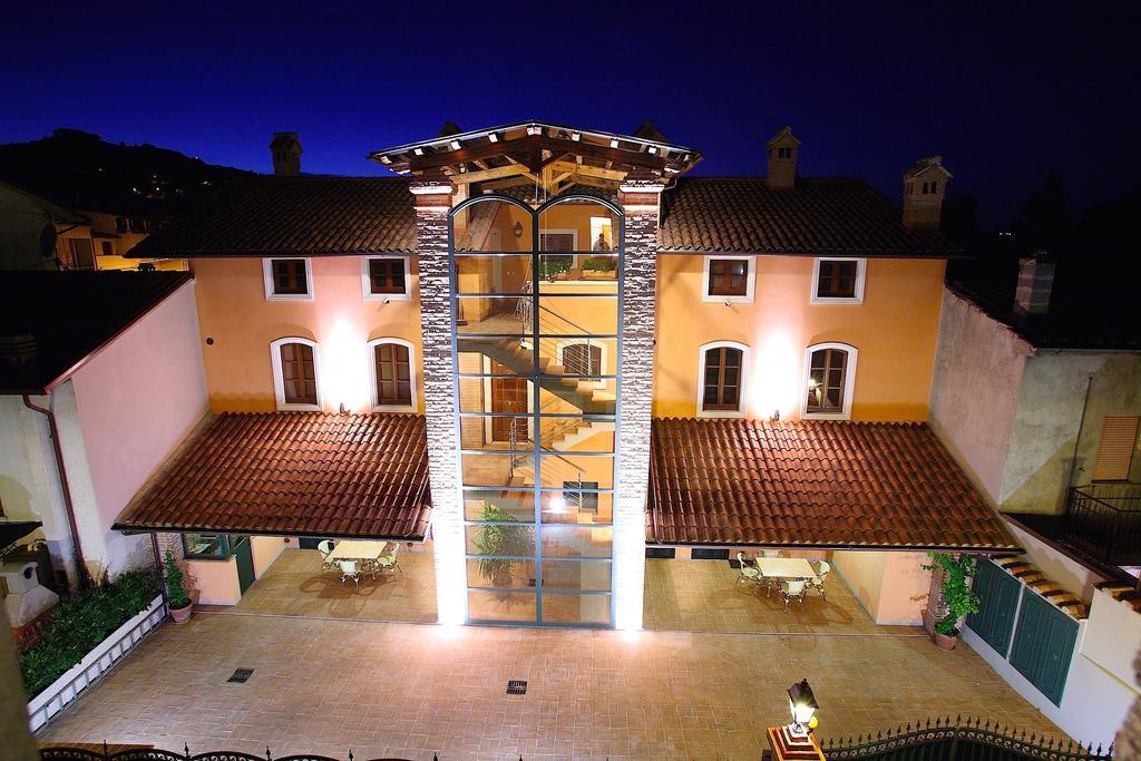Residenze L'Uncinaia Holiday House Перуджа Номер фото
